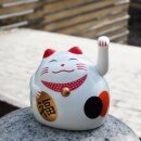 Glückskatze - Maneki-neko - rundliche Winkekatze 8 cm - weiß