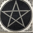 Baumwolltuch Pentagramm Keltisches Muster schwarz beige 100x100cm leichtes Halstuch quadratisches Tuch Schal