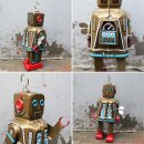 Roboter Space Robot mittelgroß Blechroboter