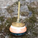Möbelknauf aus Keramik Shabby Chic - Streifen & Zeichen - orange-blau-weiß